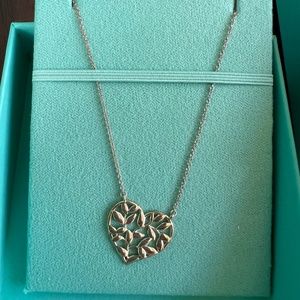 TIFFANY STERLING SILVER  Olive Leaf Heart Pendant Necklace